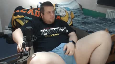 Snapshot of hugechris30 chatting on 01/05/25, 12:20 Hugechris online show from 01/05/25, 12:20