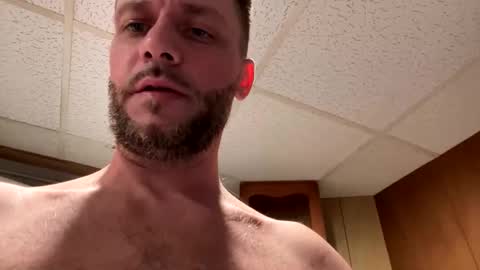 Snapshot of hugecock475 chatting on 10/18/25, 02:58 hugecock475 online show from 10/18/25, 02:58