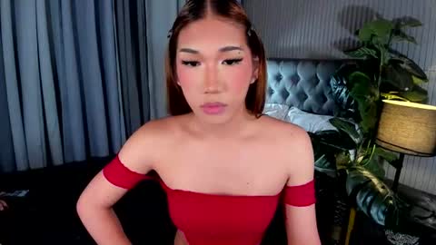 Snapshot of hugecockasianprincess chatting on 07/13/26, 05:05 Lexy online show from 07/13/26, 05:05