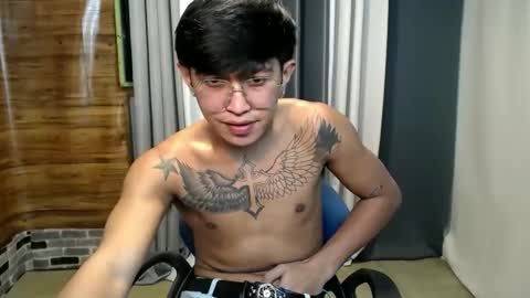 hugecockchristian online show from 10/05/25, 02:59