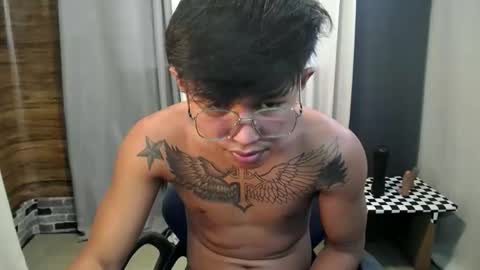 hugecockchristian online show from 10/24/25, 03:58