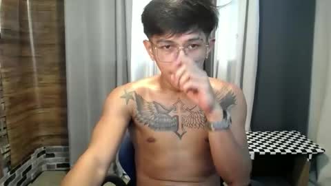 hugecockchristian online show from 11/04/25, 04:44