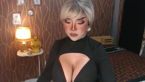 Christine online show from 01/11/26, 07:57