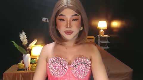 Snapshot of hugecockchristine chatting on 04/16/26, 11:29 Christine online show from 04/16/26, 11:29