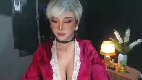 Snapshot of hugecockchristine chatting on 04/21/26, 06:34 Christine online show from 04/21/26, 06:34