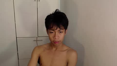 Snapshot of hugecockwayoy chatting on 09/28/25, 10:04 hugecockwayoy online show from 09/28/25, 10:04