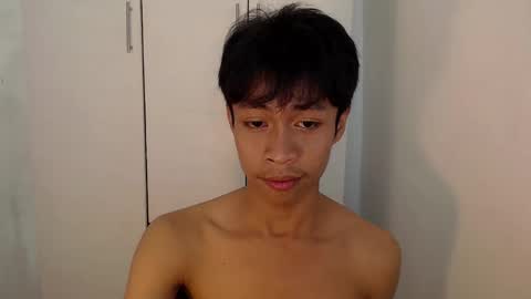 Snapshot of hugecockwayoy chatting on 09/29/25, 03:28 hugecockwayoy online show from 09/29/25, 03:28