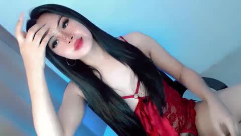 Snapshot of hugecockyanny chatting on 10/11/25, 11:14 Yhanie online show from 10/11/25, 11:14