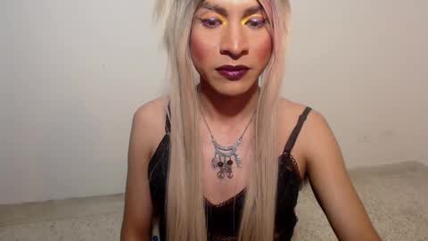 Danezka online show from 12/23/25, 06:11