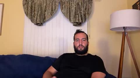 Snapshot of hugedicktop chatting on 03/25/26, 04:07 Big Dick Top online show from 03/25/26, 04:07