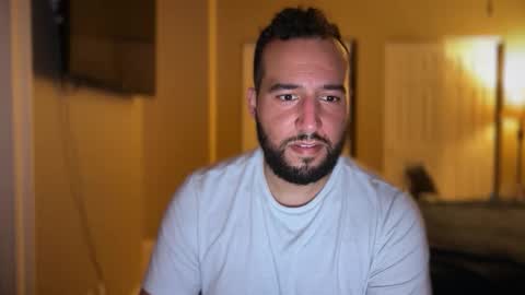 Snapshot of hugedicktop chatting on 04/04/26, 02:54 Big Dick Top online show from 04/04/26, 02:54