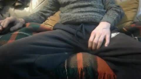 hugenob4u online show from 12/25/24, 09:33