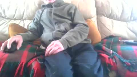 Snapshot of hugenob4u chatting on 04/26/26, 02:15 hugenob4u online show from 04/26/26, 02:15