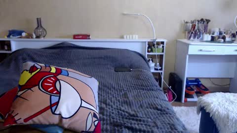 Snapshot of hugetittiesgerda chatting on 04/15/26, 10:11 Gerda online show from 04/15/26, 10:11