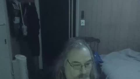 Snapshot of huggybear566 chatting on 02/21/26, 11:22 lonely huggy bear online show from 02/21/26, 11:22