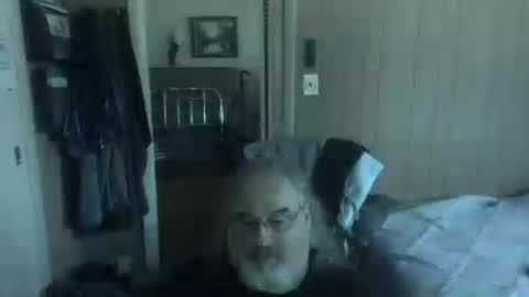 lonely huggy bear online show from 07/13/26, 03:48