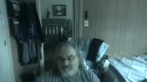 lonely huggy bear online show from 07/21/26, 05:37