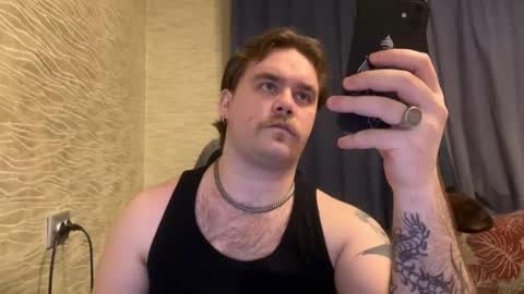 Snapshot of hugo__brad chatting on 03/04/26, 07:20 Hugo online show from 03/04/26, 07:20