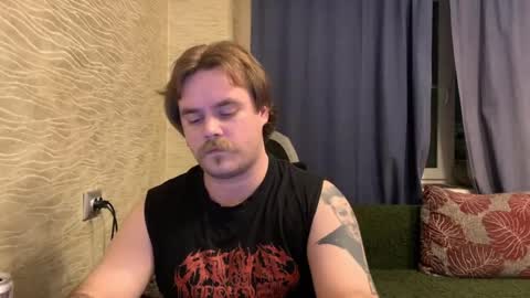 Snapshot of hugo__brad chatting on 03/24/26, 06:57 Hugo online show from 03/24/26, 06:57