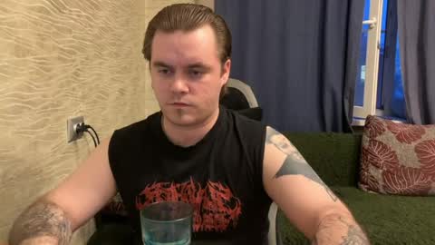 Snapshot of hugo__brad chatting on 03/31/26, 05:02 Hugo online show from 03/31/26, 05:02