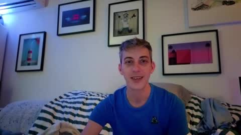 Snapshot of hugolandcam chatting on 02/05/25, 09:07 Hugo online show from 02/05/25, 09:07