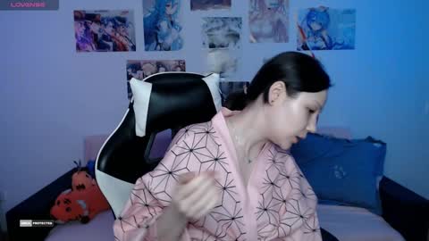 HugoMin online show from 12/21/24, 09:25