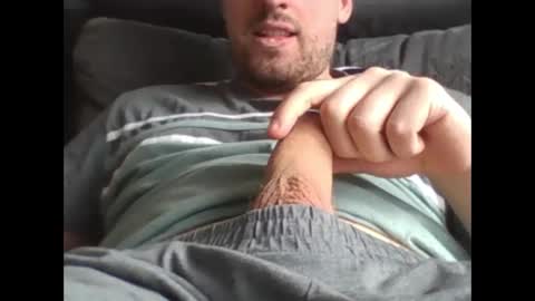 Snapshot of hugothewood1001 chatting on 03/20/26, 01:38 hugothewood1001 online show from 03/20/26, 01:38