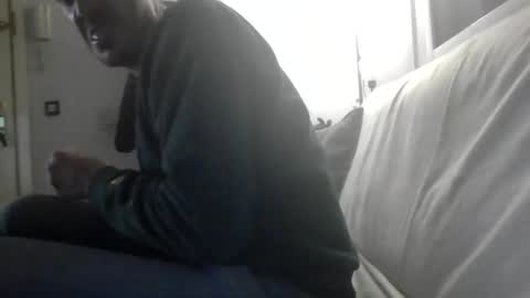 Snapshot of huguit0266666 chatting on 04/14/26, 11:44 hugx29 online show from 04/14/26, 11:44