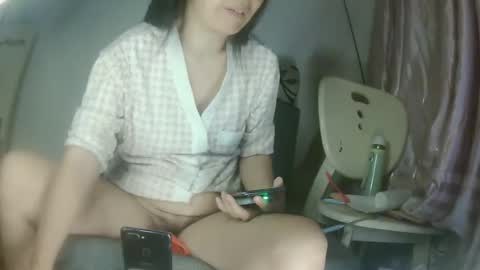 hujiajia520321431 online show from 09/28/25, 10:26