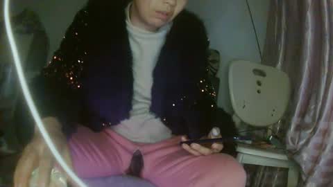 hujiajia520321431 online show from 01/16/26, 10:25