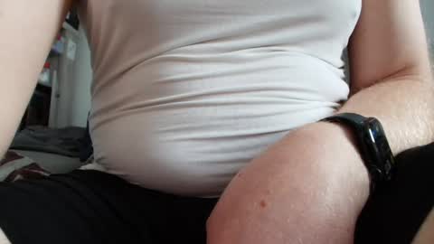 Snapshot of hulk222277 chatting on 04/19/26, 04:17 hulk222277 online show from 04/19/26, 04:17