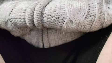 Snapshot of hulk222277 chatting on 04/19/26, 06:43 hulk222277 online show from 04/19/26, 06:43