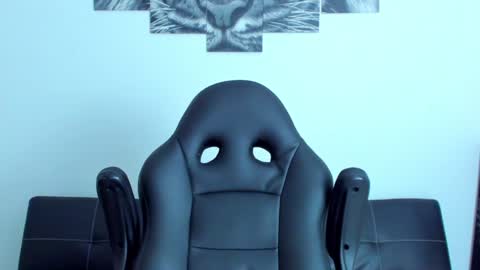 Eli online show from 02/08/25, 12:49