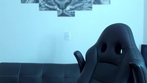 Eli online show from 02/26/25, 02:59