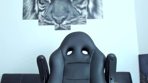 Eli online show from 10/01/25, 11:33