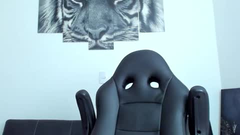 Eli online show from 10/08/25, 01:03