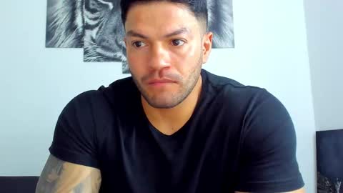 Eli online show from 12/05/25, 01:42