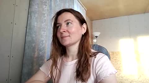 Snapshot of humpygrey chatting on 11/21/25, 09:52 HumpyGrey online show from 11/21/25, 09:52