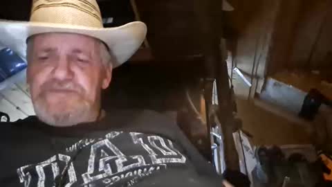 Snapshot of hung34u chatting on 01/03/25, 07:27 hung34u online show from 01/03/25, 07:27