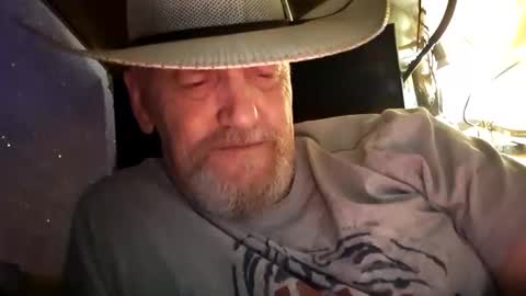 Snapshot of hung34u chatting on 10/08/25, 05:16 hung34u online show from 10/08/25, 05:16