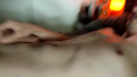 hung_and_horny1005 online show from 09/25/25, 04:00