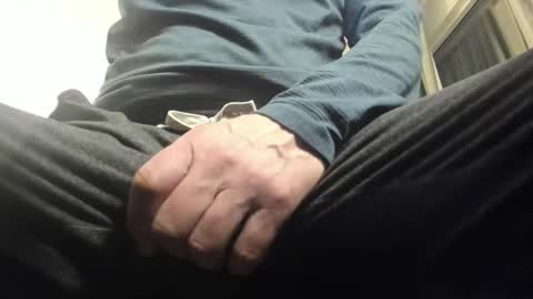 Big uncut cock dripping online show from 12/16/24, 07:58