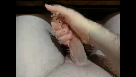 hung_mac0 online show from 12/18/25, 07:20