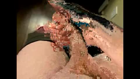 hung_mac0 online show from 12/19/25, 11:23