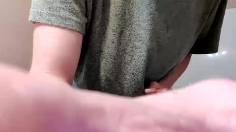 Snapshot of hungandgooning chatting on 10/03/25, 10:40 hungandgooning online show from 10/03/25, 10:40