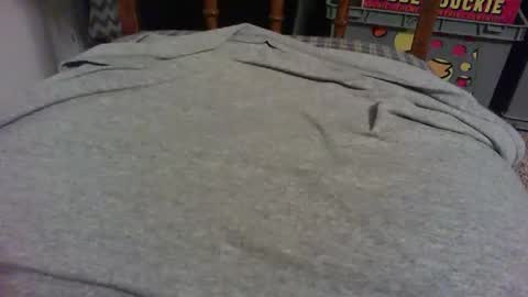 Snapshot of hungandhilarious chatting on 01/09/26, 04:15 hungandhilarious online show from 01/09/26, 04:15