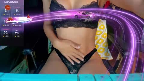 Snapshot of hungasiangirl chatting on 12/28/24, 08:37 help me make 25000 tokens for my mother HEARING aid online show from 12/28/24, 08:37