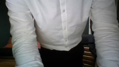 Snapshot of hunghard2004 chatting on 10/22/25, 10:31 hunghard2004 online show from 10/22/25, 10:31