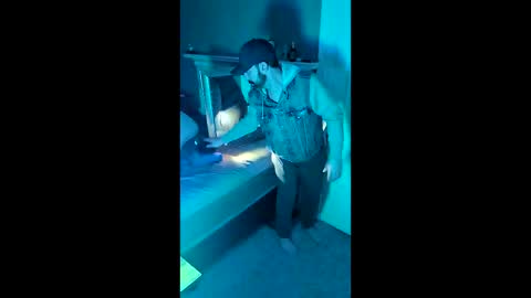 Snapshot of hungitalian40 chatting on 03/05/26, 09:44 hungitalian40 online show from 03/05/26, 09:44