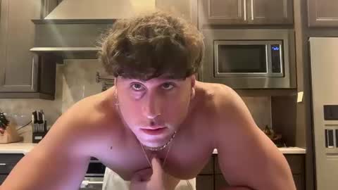 Snapshot of hungkingg22 chatting on 10/11/25, 02:37 hungkingg22 online show from 10/11/25, 02:37